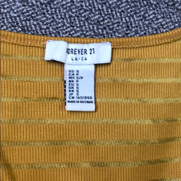 Top - Picture 2 of 2